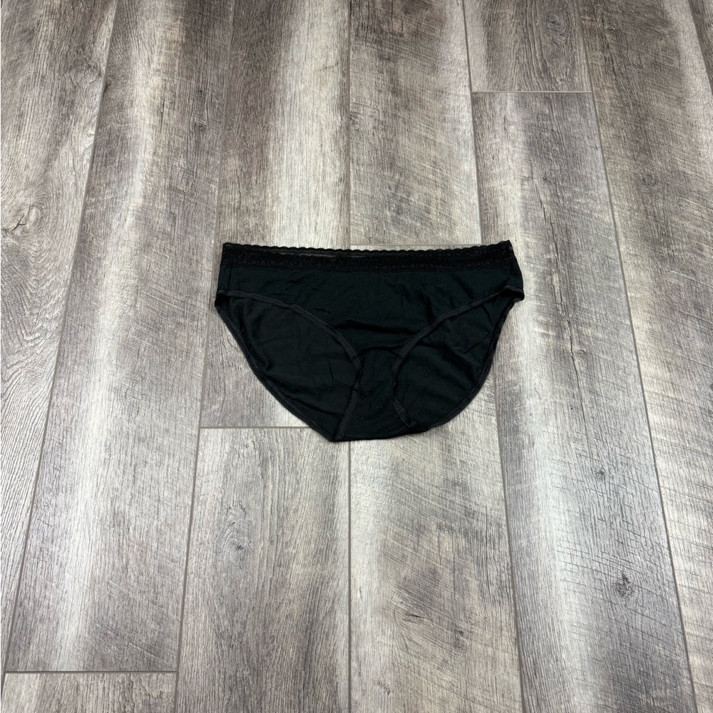 VS Black Brief Style Undeewear